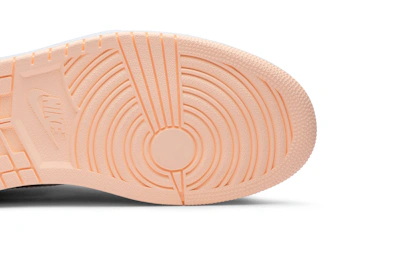 Air Jordan 1 Retro High OG 'Crimson Tint'