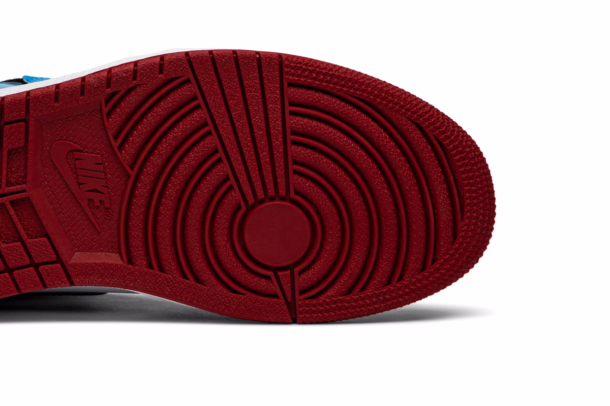 Air Jordan 1 Retro High OG 'Fearless' CK5666-100