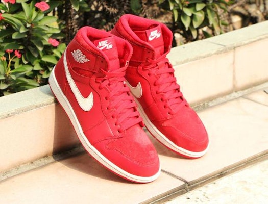 Air Jordan 1 Retro High OG 'Gym Red' (Eksklusif EU) 555088-601 1