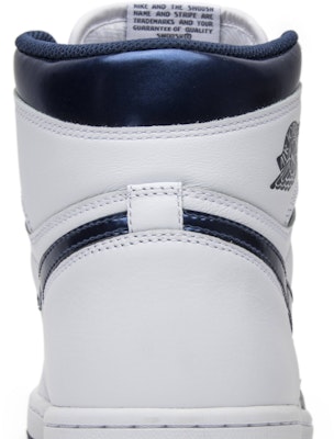 Air Jordan 1 Retro High OG 'Metallic Navy' 2016 555088-106 Sizing Air Jordan 1 Retro High OG 'Metallic Navy' 2016 555088-106