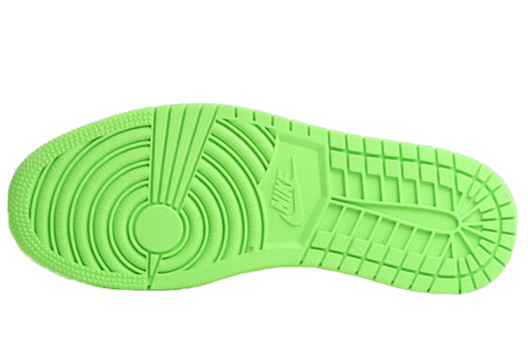 Shop Air Jordan 1 复刻高帮 OG '中性灰伏特' 555088-070