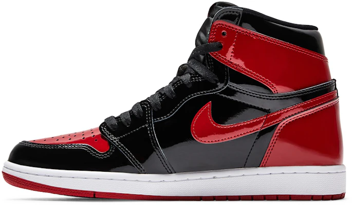 Air Jordan 1 复刻 高帮 OG '专利黑红' 555088-063 Shop Air Jordan 1 复刻 高帮 OG '专利黑红' 555088-063
