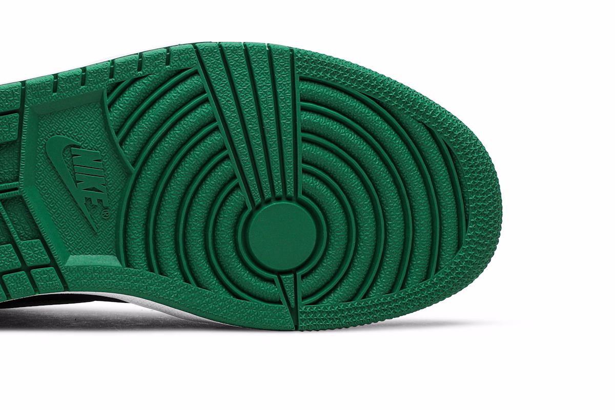Air Jordan 1 Retro High OG 'Pine Green 2.0'
