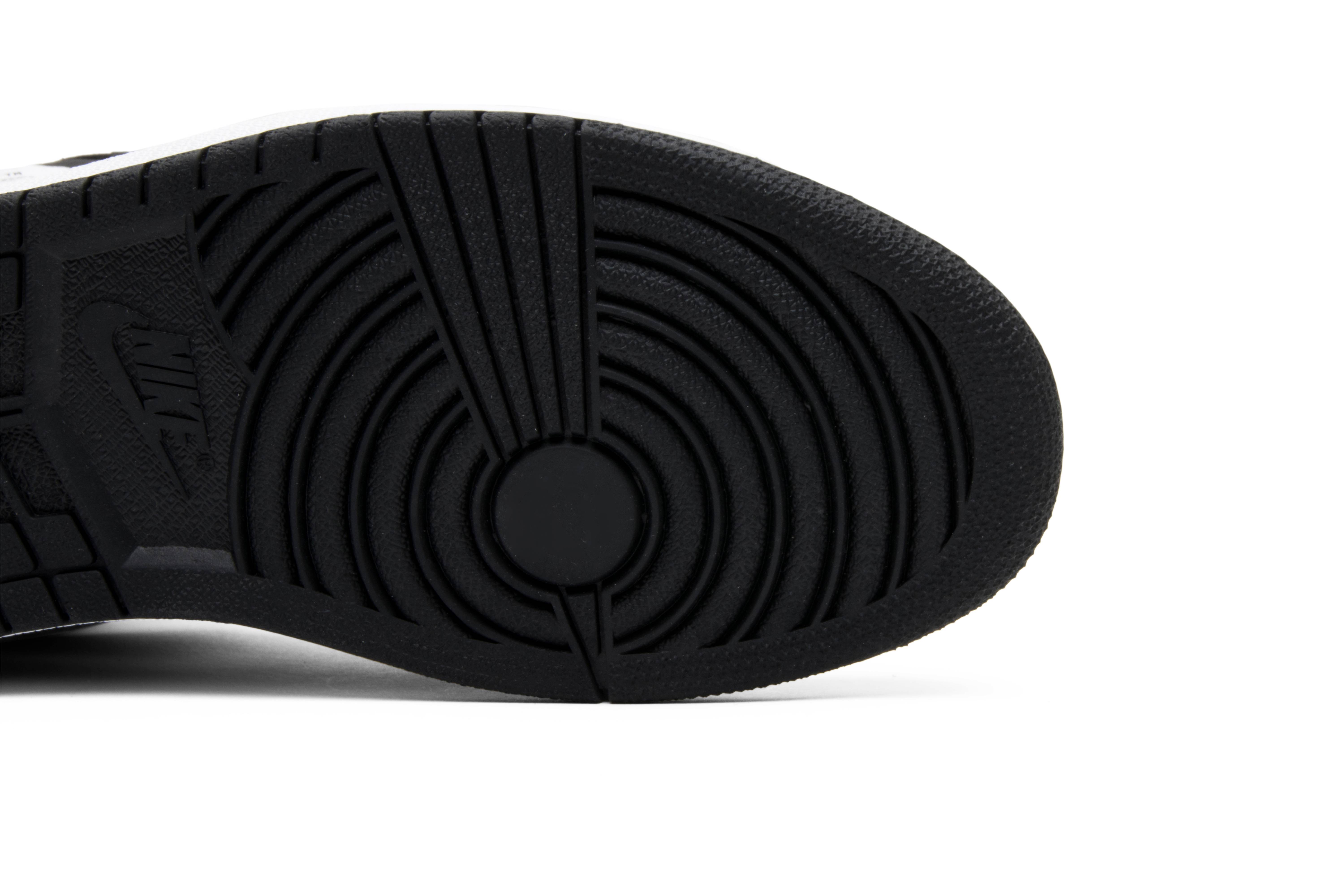 Purchase Air Jordan 1 Retro High OG 'RE2PECT' Zapatillas 555088-008