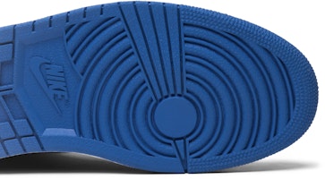 에어 조던 1 레트로 OG '로얄' (2017) 555088-007 Purchase 에어 조던 1 레트로 OG '로얄' (2017) 555088-007