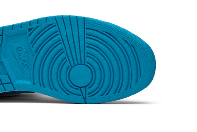 Air Jordan 1 Retro High OG 'UNC' 555088-117