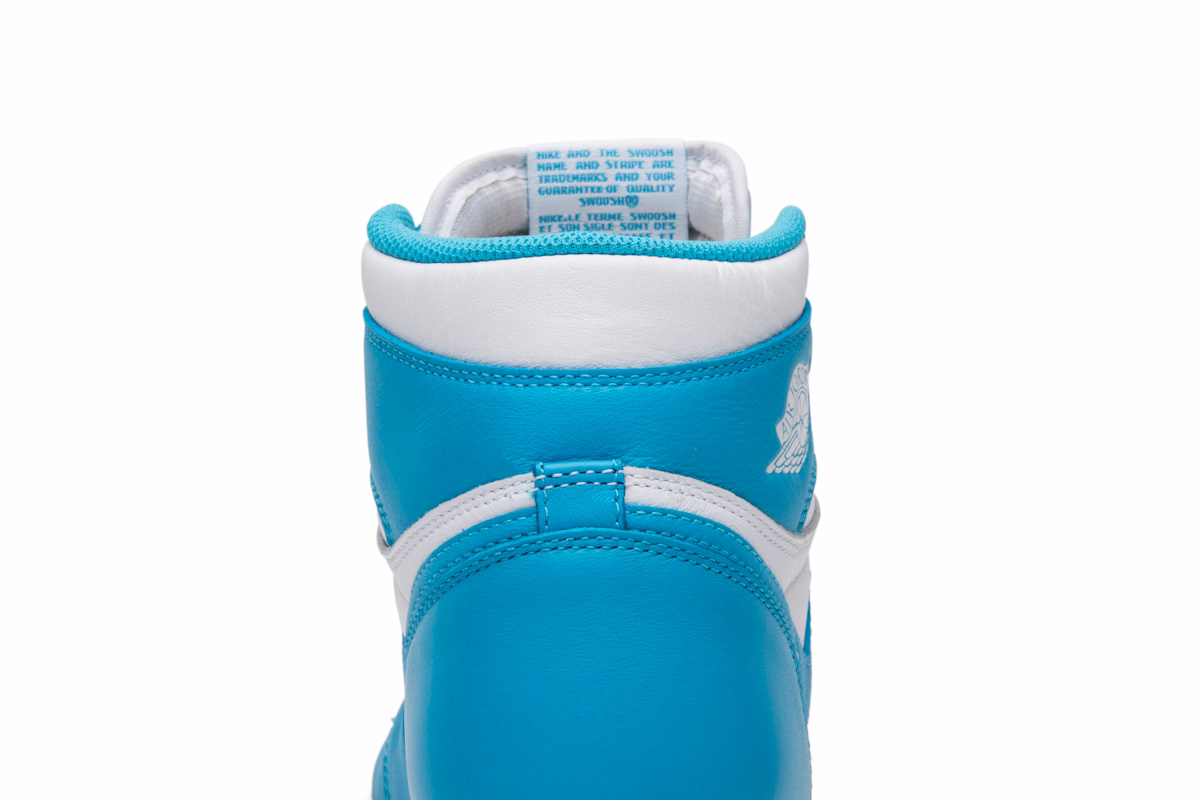 Air Jordan 1 Retro High OG 'UNC' 555088-117