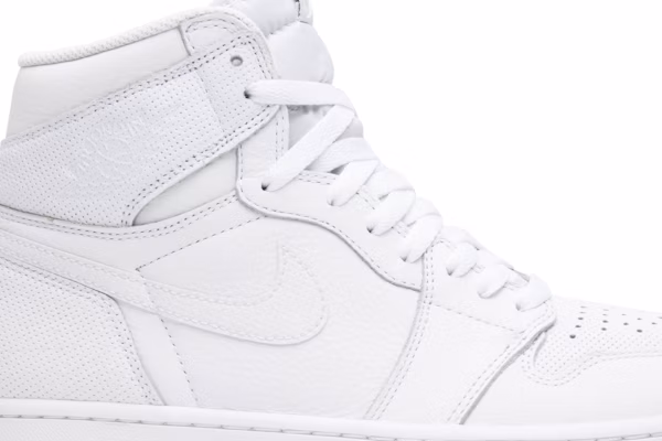 Air Jordan 1 Retro High OG 'Putih Berlubang' 555088-100 Order Air Jordan 1 Retro High OG 'Putih Berlubang' 555088-100