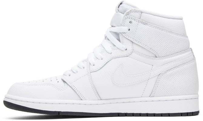 Air Jordan 1 Retro High OG 'Putih Berlubang' 555088-100 Lookbook Air Jordan 1 Retro High OG 'Putih Berlubang' 555088-100