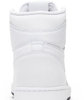Air Jordan 1 Retro High OG 'Putih Berlubang' 555088-100 Sizing Air Jordan 1 Retro High OG 'Putih Berlubang' 555088-100