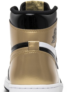 Air Jordan 1 Retro High OG NRG 'Gold Toe' Emas 861428-007 Sizing Air Jordan 1 Retro High OG NRG 'Gold Toe' Emas 861428-007