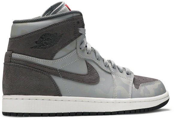 Air Jordan 1 Retro High PRM 3M 'Grey Camo' AA3993-027 Lookbook Air Jordan 1 Retro High PRM 3M 'Grey Camo' AA3993-027