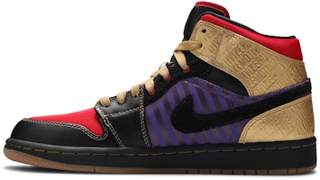 Air Jordan 1 Retro Leroy 'Leroy Smith' 386186-071 Lookbook Air Jordan 1 Retro Leroy 'Leroy Smith' 386186-071