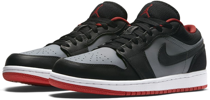 Air Jordan 1 复刻低帮 '黑红灰' 553558-020 Lookbook Air Jordan 1 复刻低帮 '黑红灰' 553558-020