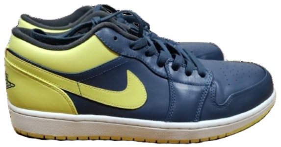 Air Jordan 1 Retro Low 'Squadon Blue Electric Yellow' 553558-417 Lookbook Air Jordan 1 Retro Low 'Squadon Blue Electric Yellow' 553558-417