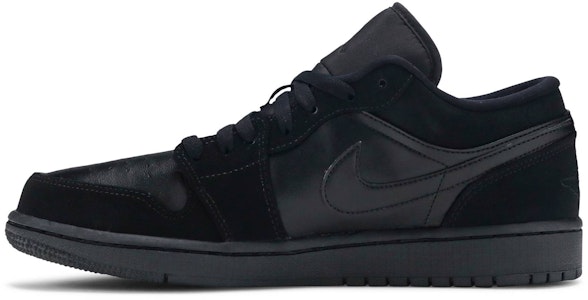 Air Jordan 1 Retro Low 'Triple Black' Hitam Semua<style=“display:none”> 553558-025 Lookbook Air Jordan 1 Retro Low 'Triple Black' Hitam Semua<style=“display:none”> 553558-025