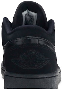 Air Jordan 1 Retro Low 'Triple Black' Hitam Semua<style=“display:none”> 553558-025 Sizing Air Jordan 1 Retro Low 'Triple Black' Hitam Semua<style=“display:none”> 553558-025