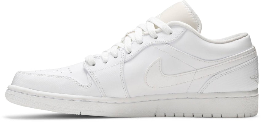 Air Jordan 1 Retro Low 'Putih Polos' 553558-102 Lookbook Air Jordan 1 Retro Low 'Putih Polos' 553558-102