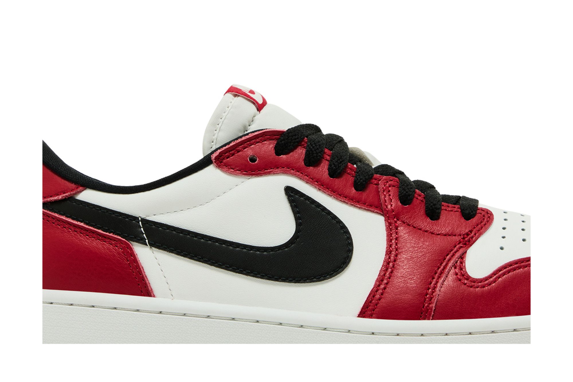 Lookbook Air Jordan 1 Retro Low OG Chicago (2025) Indonesia HQ6998-600