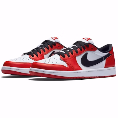 Air Jordan 1 Retro Low OG 2025 'Chicago' HQ6998-600 Lookbook Air Jordan 1 Retro Low OG 2025 'Chicago' HQ6998-600