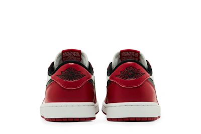 Air Jordan 1 Retro Low OG 2025 'Chicago'