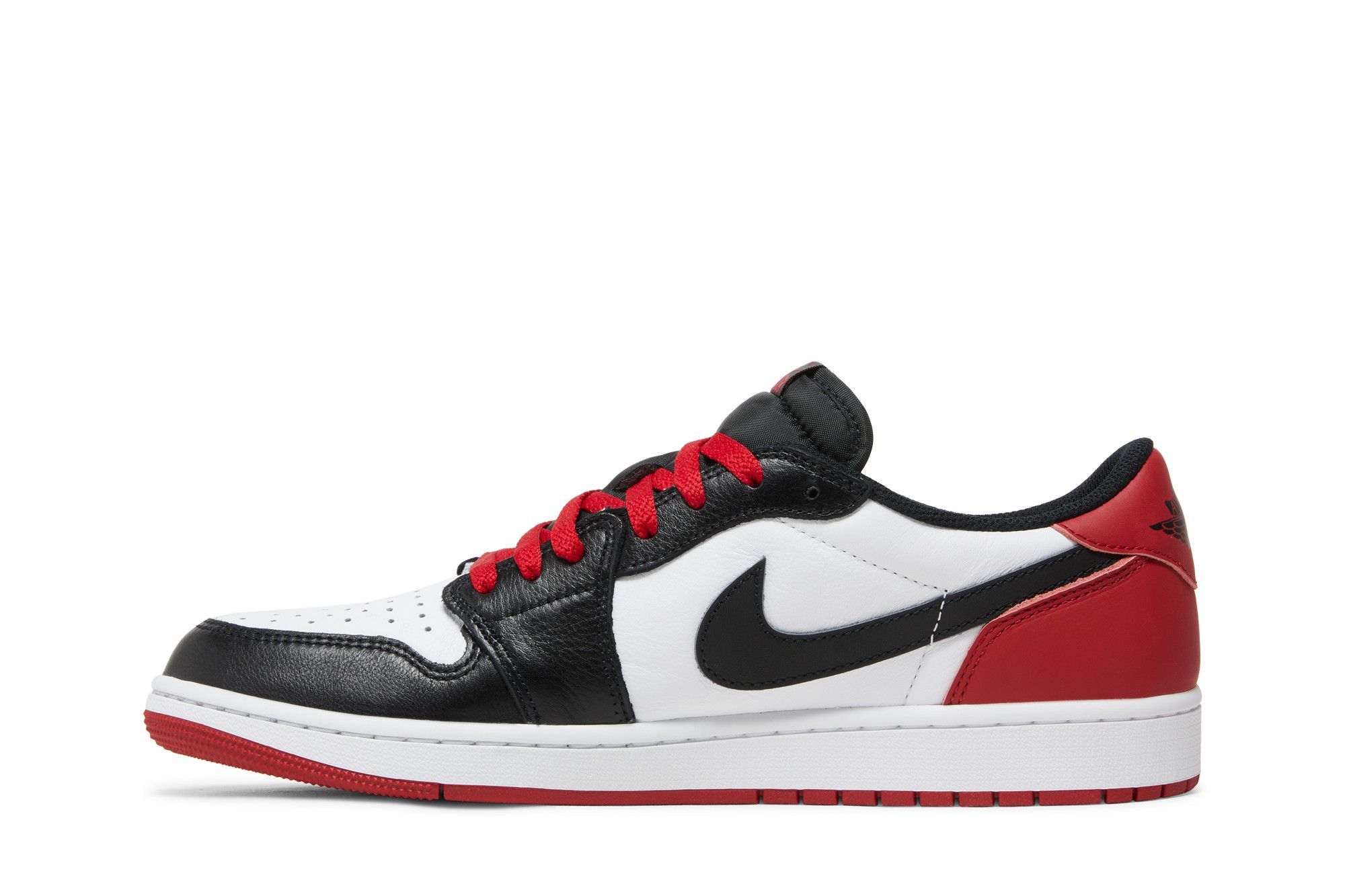 Purchase Air Jordan 1 Retro Low OG 'Black Toe' Hitam Merah. CZ0790-106