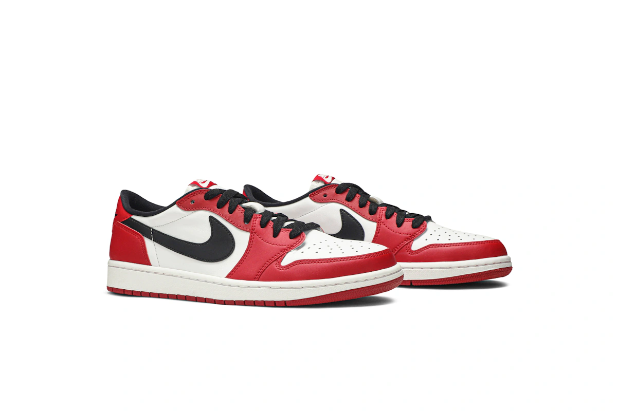 Air Jordan 1 Retro Low OG 'Chicago'