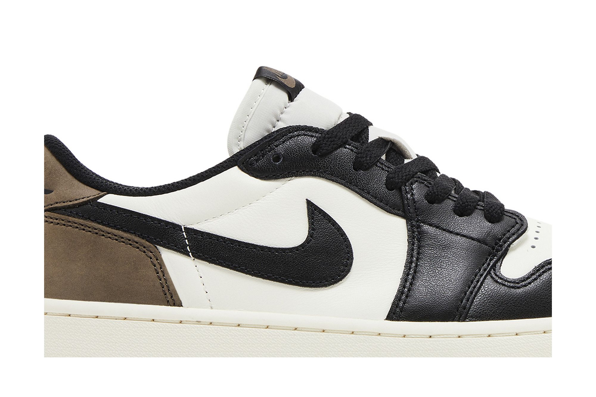 Lookbook Air Jordan 1 Retro Low OG ''Mocha'' Sneakers CZ0790-102