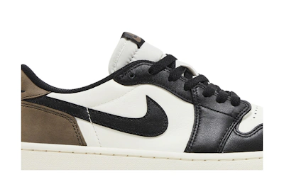 Air Jordan 1 Retro Low OG 'Mocha'
