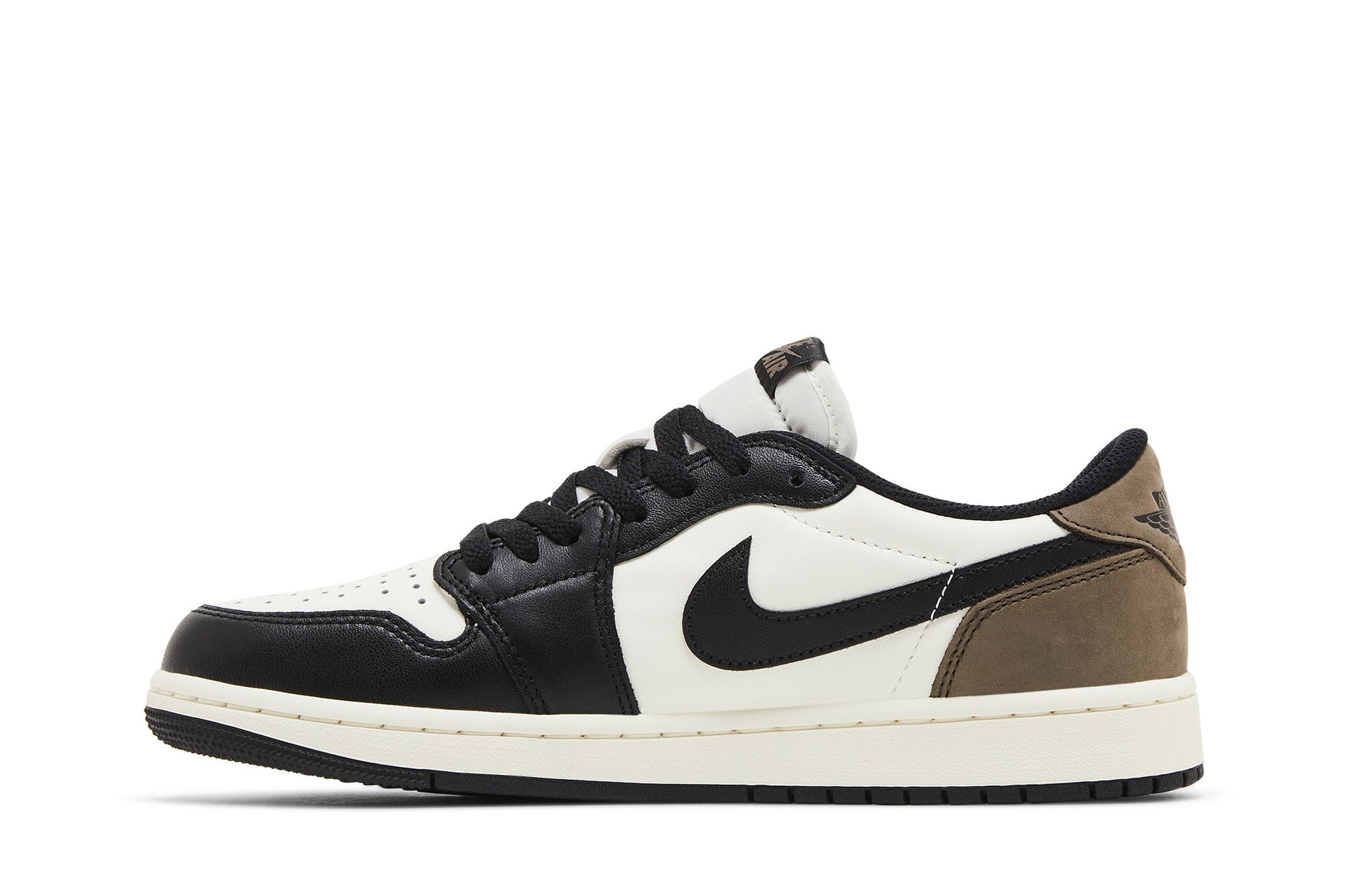 Shop Air Jordan 1 Retro Low OG ''Mocha'' Sneakers CZ0790-102