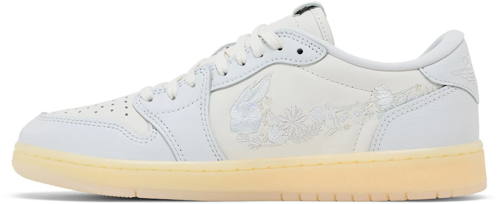 Air Jordan 1 Retro Low OG 'Rabbit Floral Swoosh' IF4391-100 Lookbook Air Jordan 1 Retro Low OG 'Rabbit Floral Swoosh' IF4391-100