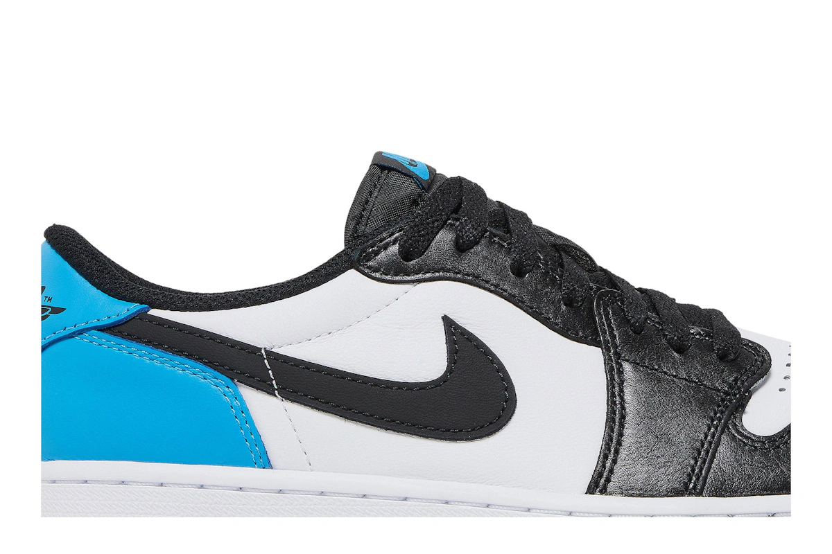 Air Jordan 1 Retro Low OG 'UNC'