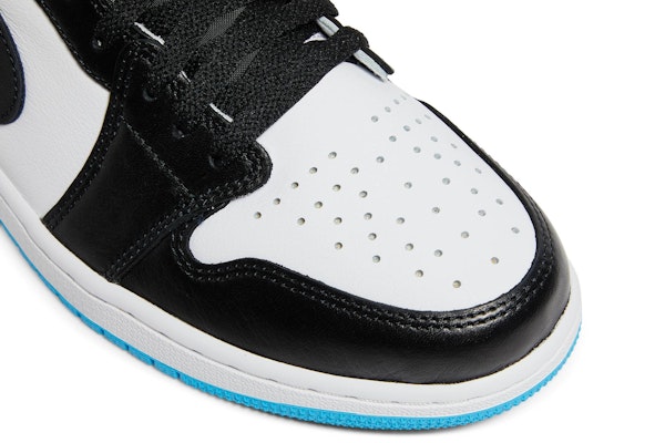 Air Jordan 1 Retro Low OG 'UNC' Biru Putih CZ0790-104 1