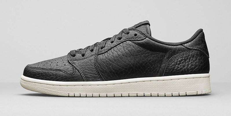 Jordan 1 low no top swoosh
