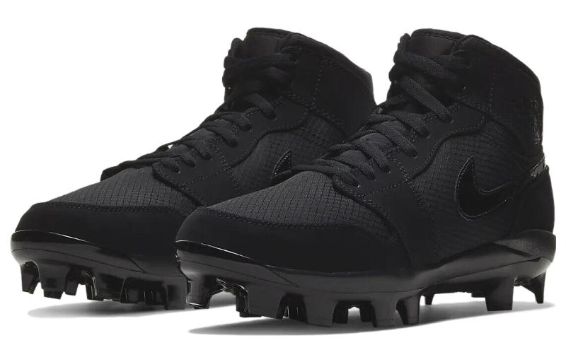 Lookbook Air Jordan 1 Retro MCS 'Triple Black' Hitam Pekat AV5354-002