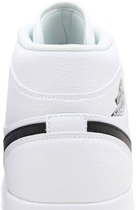 Air Jordan 1 复刻 MCS '白黑' AV5354-101 Sizing Air Jordan 1 复刻 MCS '白黑' AV5354-101