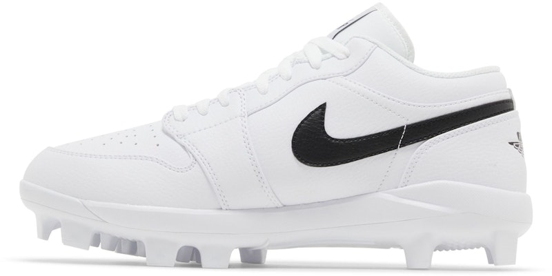 Air Jordan 1 Retro MCS Low 'Putih Hitam' CJ8524-101 Lookbook Air Jordan 1 Retro MCS Low 'Putih Hitam' CJ8524-101