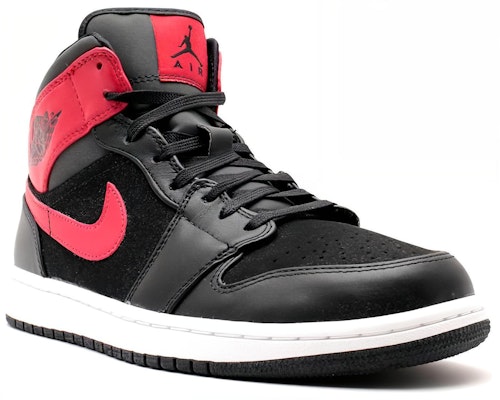 Air Jordan 1 復古中筒 '健身紅' 2013 554724-024 Lookbook Air Jordan 1 復古中筒 '健身紅' 2013 554724-024