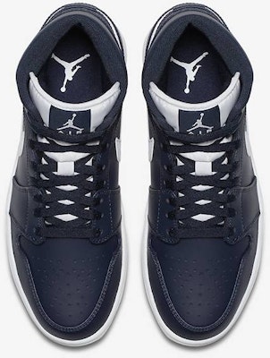Air Jordan 1 Retro Mid 'Obsidian White' 554724-402 Lookbook Air Jordan 1 Retro Mid 'Obsidian White' 554724-402