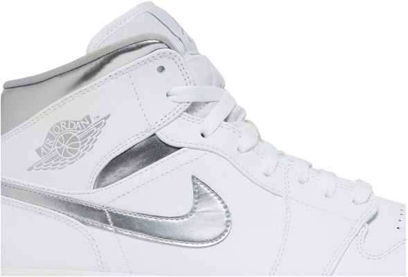 Air Jordan 1 Retro Mid 'Pure Money' Putih Emas 554724-105 Order Air Jordan 1 Retro Mid 'Pure Money' Putih Emas 554724-105