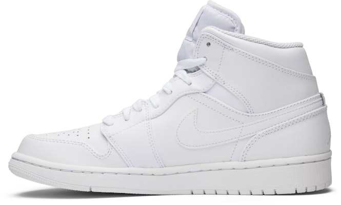 Air Jordan 1 Retro Mid 'Triple White' 2017 554724-104 Lookbook Air Jordan 1 Retro Mid 'Triple White' 2017 554724-104