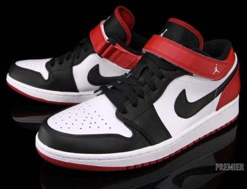 air-jordan-1-strap-low-black-toe