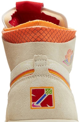 Air Jordan 1 Zoom CMFT 'Somos Familia' Pria Wanita Sneaker FB2931-288 Sizing Air Jordan 1 Zoom CMFT 'Somos Familia' Pria Wanita Sneaker FB2931-288
