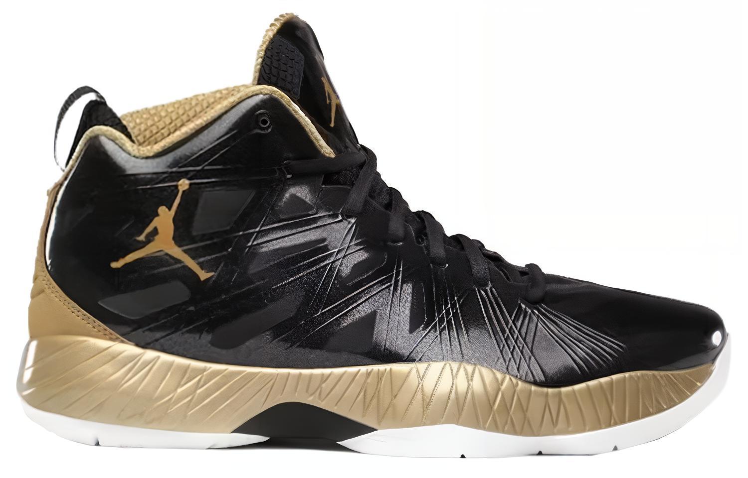 Order Air Jordan 2012 Lite ''Zwart Metallic Goud'' 524922-054