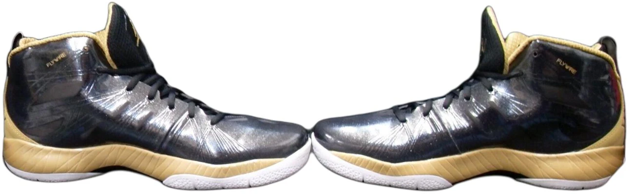 Air Jordan 2012 Lite ''Zwart Metallic Goud'' 524922-054 Lookbook Air Jordan 2012 Lite ''Zwart Metallic Goud'' 524922-054
