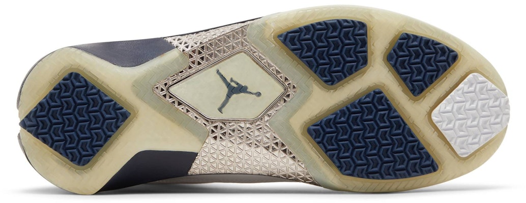 Air Jordan 22 OG PE 'Josh Howard' 317141-141 Shop Air Jordan 22 OG PE 'Josh Howard' 317141-141