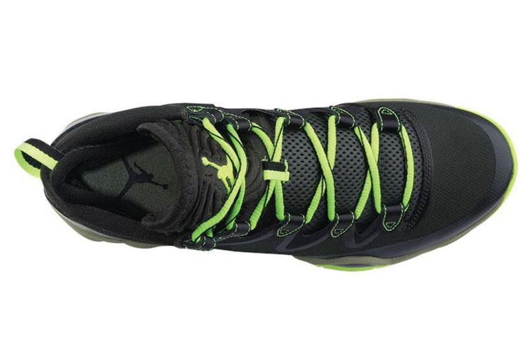 Shop Air Jordan 28 SE 'Hitam Hijau' 616345-305