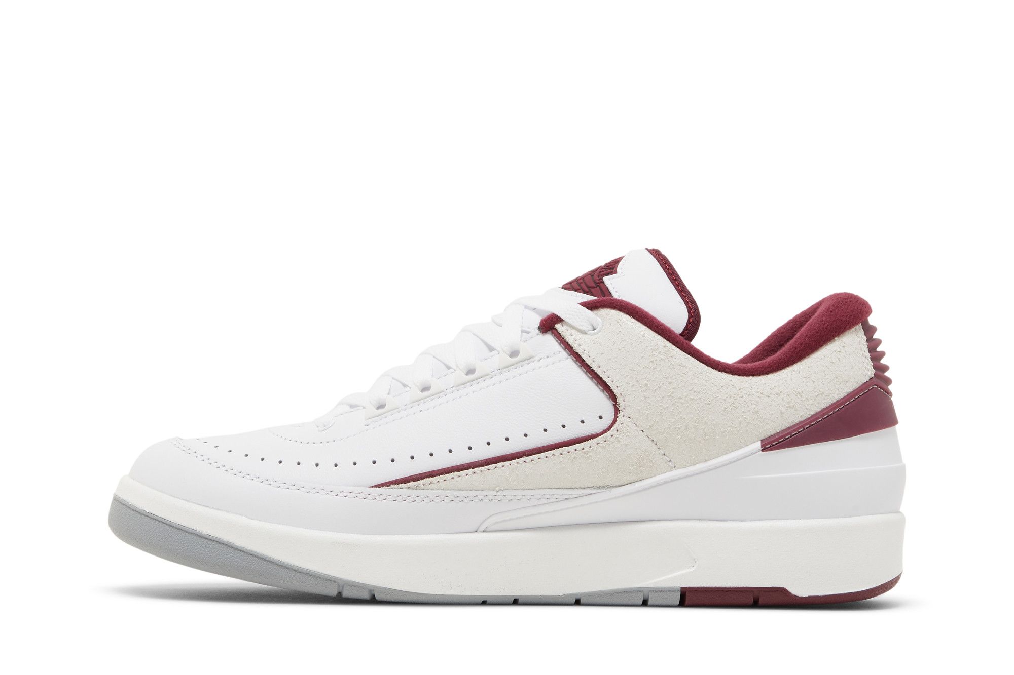 Shop Air Jordan 2 Low '櫻桃木' DV9956-103