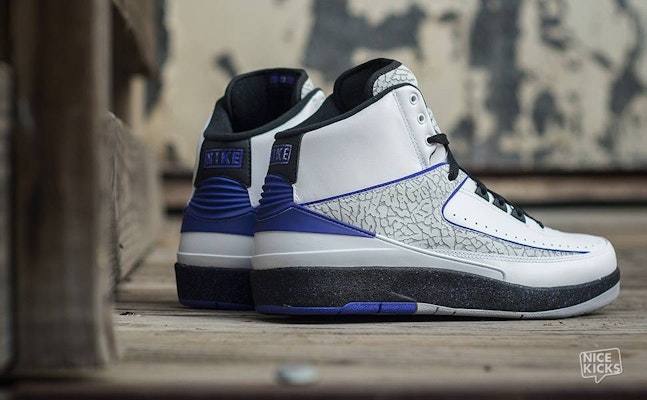 Air Jordan 2 Retro 'Dark Concord' 385475-153 Lookbook Air Jordan 2 Retro 'Dark Concord' 385475-153