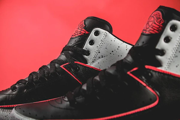 Air Jordan 2 Retro 'Infrared 23' 385475-023 (Warna Merah Inframerah) Lookbook Air Jordan 2 Retro 'Infrared 23' 385475-023 (Warna Merah Inframerah)